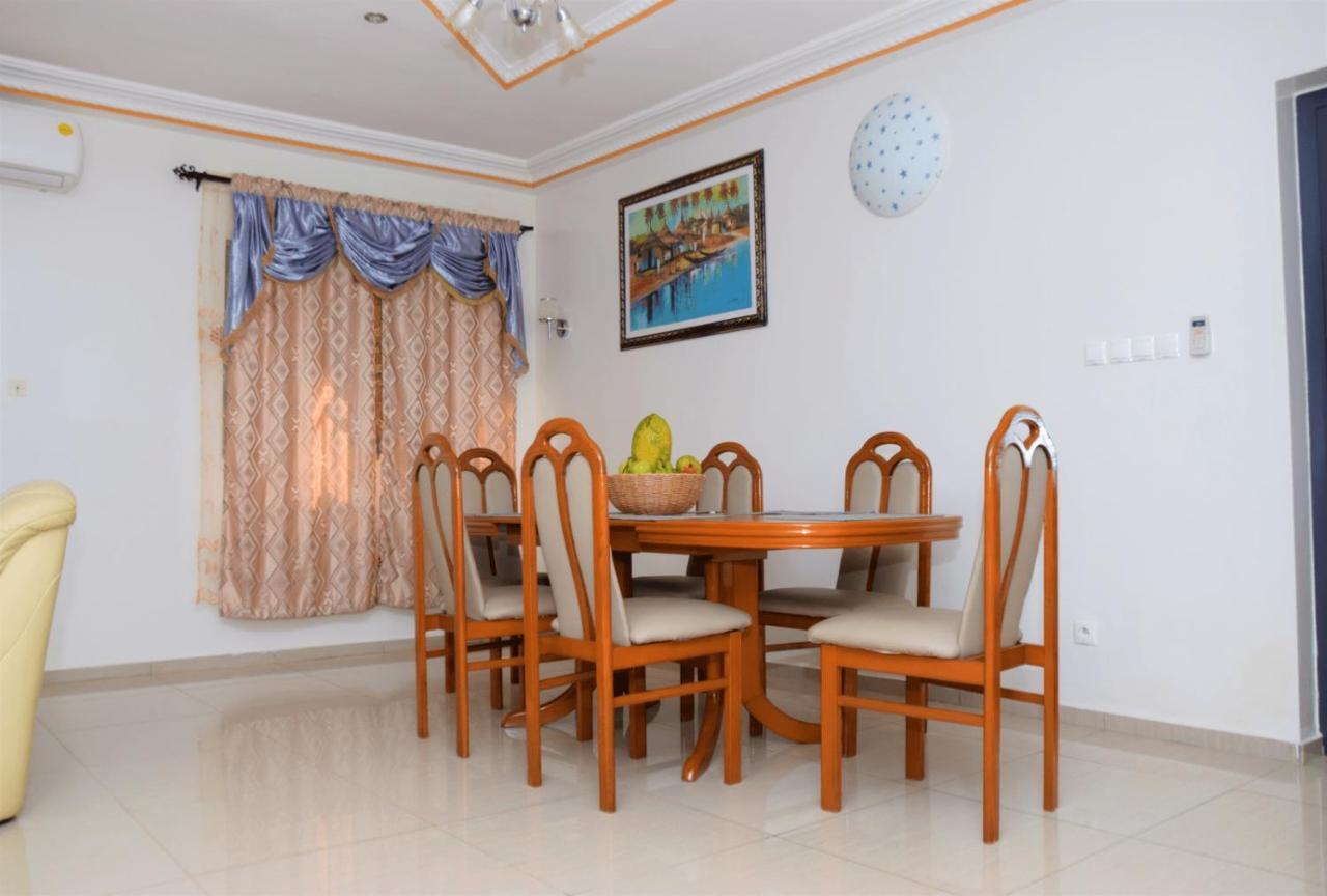 Villa Beach Avepozo Ломе Экстерьер фото