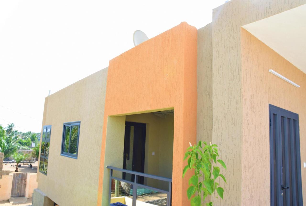 Villa Beach Avepozo Ломе Экстерьер фото