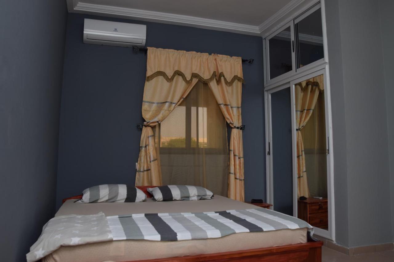 Villa Beach Avepozo Ломе Экстерьер фото